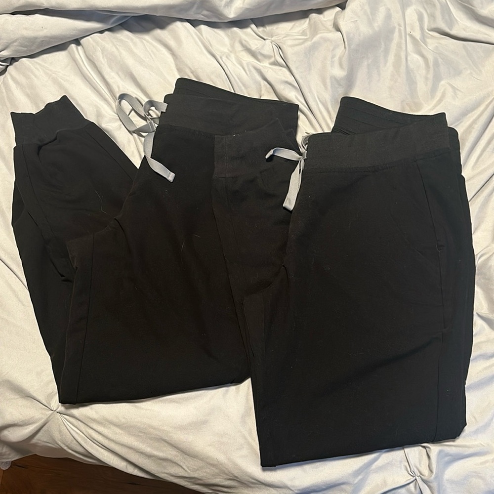 Black Jogger Figs